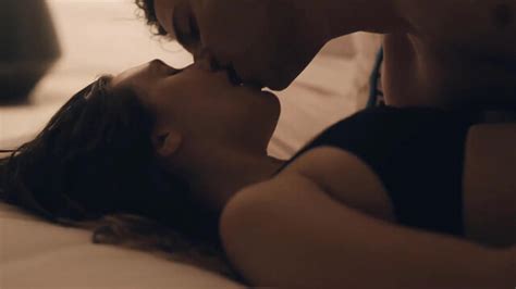 Nude Video Celebs Elizabeth Olsen Sexy Sorry For Your Loss S E