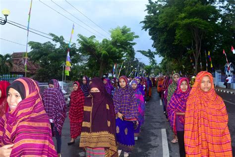 Mengenal Pakaian Adat Rimpu Dari Suku Mbojo Di Bima