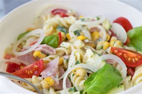 Klassischer Nudelsalat Rezept