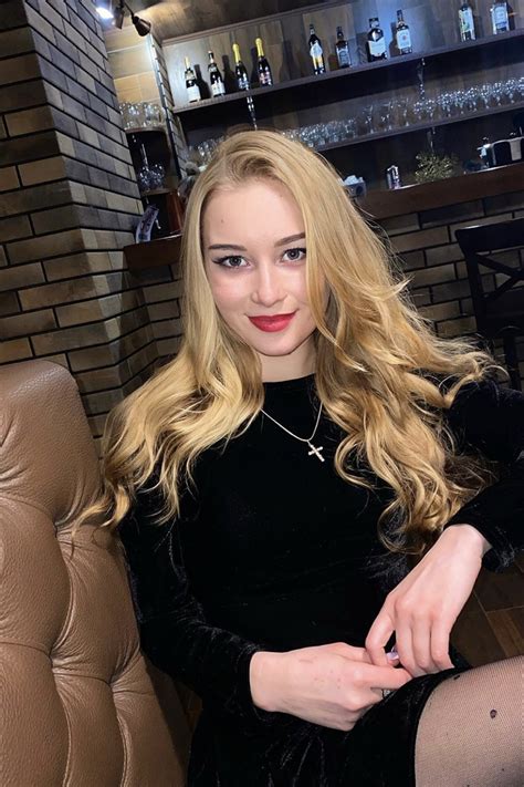 Charming Irina 26 Y O From Warsaw With Blonde Hair ID 956227 LadaDate