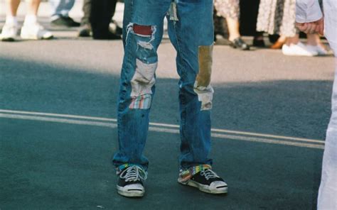 Kurt Cobain: jeans sold for half a million dollars