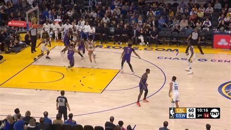 Andrew Wiggins With A Dunk Vs The Los Angeles Lakers Yahoo Sports