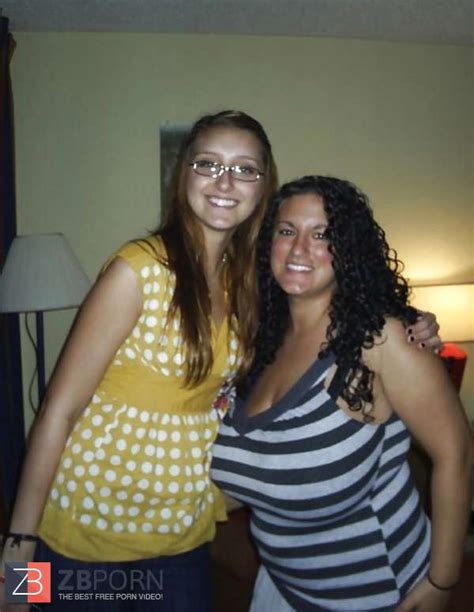 Big Titted Amateurs Huge Titted GFs Candids ZB Porn