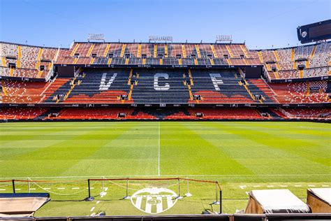 Vuelve Camp De Nadal Unas Jornadas Navide As En El Mestalla