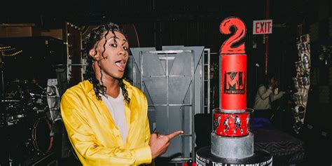 Photos/Video: MJ THE MUSICAL Celebrates Two Years on Broadway