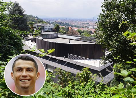 Casa De Cristiano Ronaldo En Turin Italia