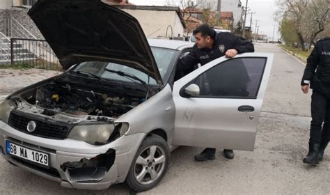 Seyir Halindeki Otomobilin Motor K Sm Yand Asayi Haberleri