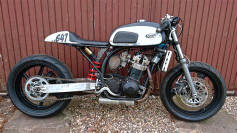 Husky Cafe Racer Inazuma Café Racer