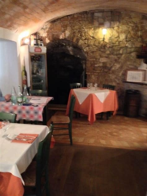 Menu Da Ristorante La Tana Del Lupo Di Lupi IVA Palombara Sabina