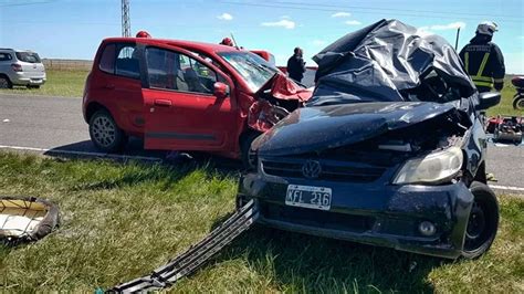 Terrible Tragedia En La Ruta Dos Autos Chocaron De Frente Y Tres