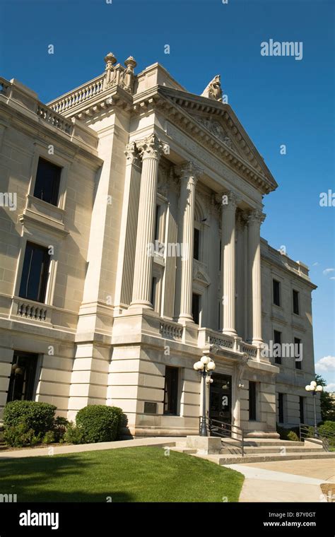 Dekalb county courthouse hi-res stock photography and images - Alamy