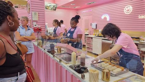 Poitiers une Quéquetterie s installe dans le centre ville ici