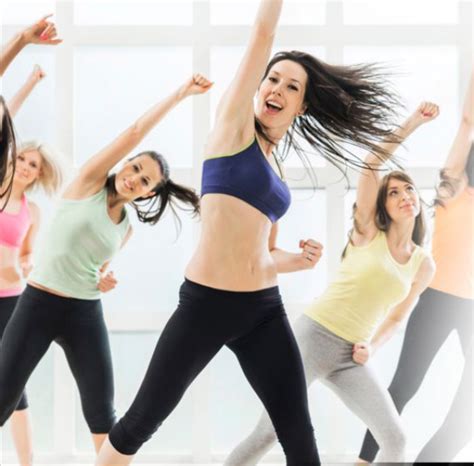 4 điệu nhảy zumba dance cơ bản đơn giản cho người mới bắt đầu