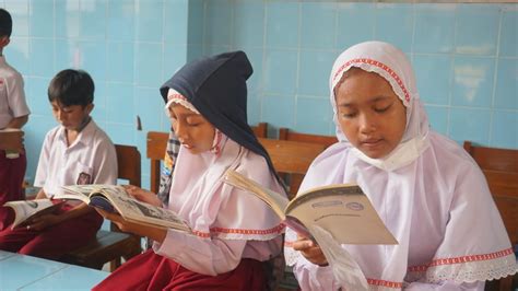 Bunda Literasi Inggit Berbagi Kiat Tanamkan Budaya Literasi Pada Anak