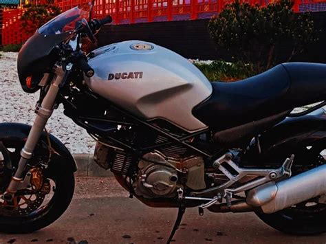 Купить б у Ducati Monster карбюратор передач в Москве серебристый naked bike года на