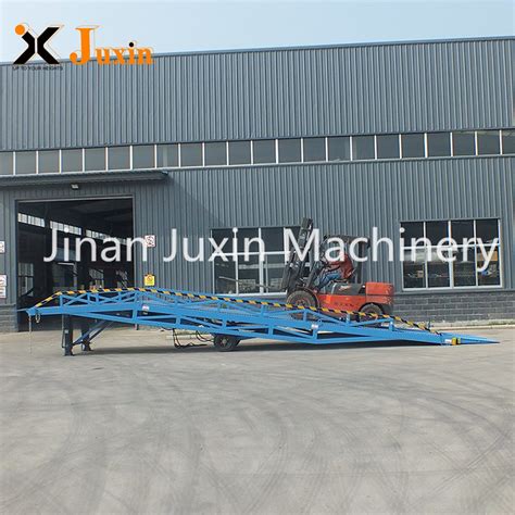 Container Dock Leveler Mobile Container Forklift Ramp Hydraulic Truck