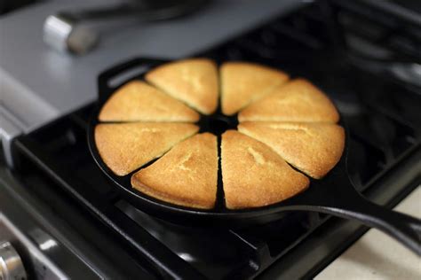 How To Bake On A Stove Top Howdykitchen