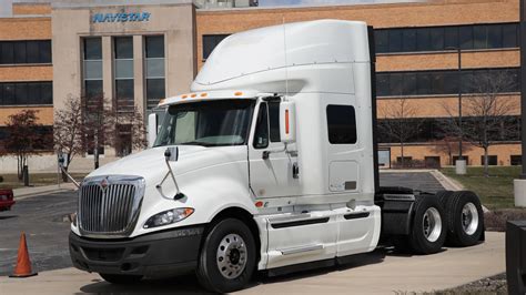 General Motors partners with Navistar to supply fuel-cell technology ...