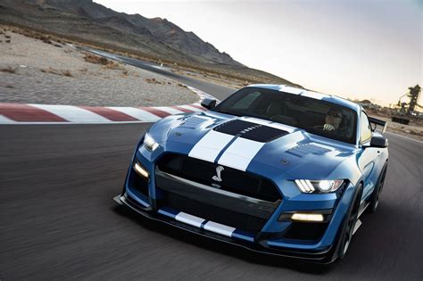 Shelby American Reveals Signature Edition Shelby GT350SE, GT500SE | THE ...