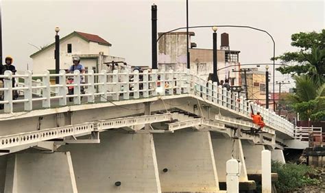 Proyek Aksesoris Jembatan Pasar Lama Rp Miliar Bukti Pemkot