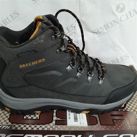 MENS SKECHERS HIKING BOOTS SIZE 11 4573033-Simon Charles Auctioneers