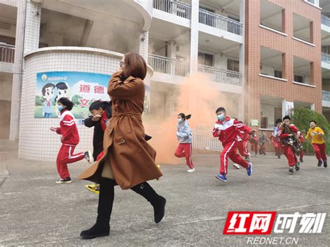 慈利县金慈实验小学：消防演练进校园 牢筑安全防火墙区县张家界站红网