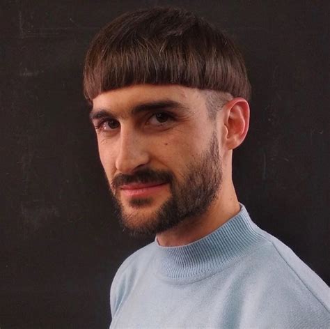 Here is how to style the modern bowl cut haircut properly 21