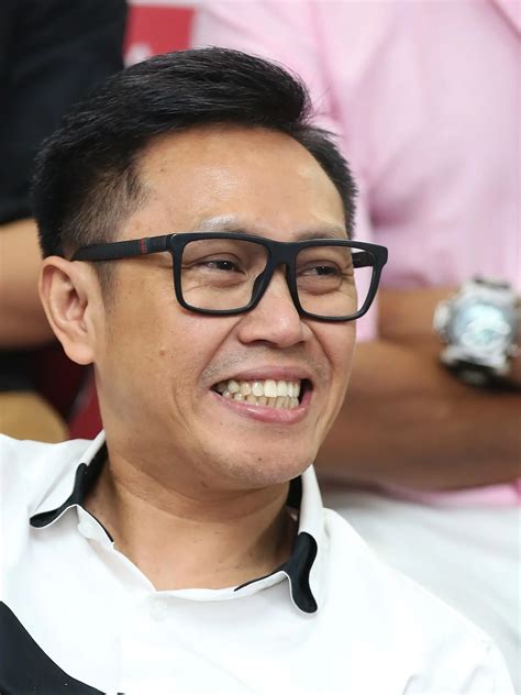 Potret Penuh Cinta Eko Patrio Dan Viona Rosalina Entertainment Fimela