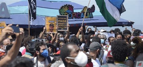 Em Protesto No Rio Manifestantes Pedem Justi A Por Morte De Mo Se