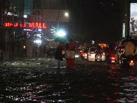 Photos Heavy Traffic Water Logging As Rains Hit Hyderabad