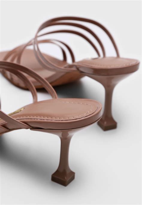 Tamanco Santa Lolla Tiras Nude Compre Agora Dafiti Brasil