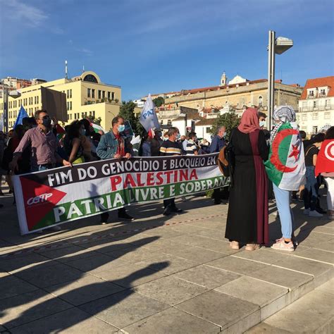 LIVRE Nos Protestos De Solidariedade A Palestina LIVRE