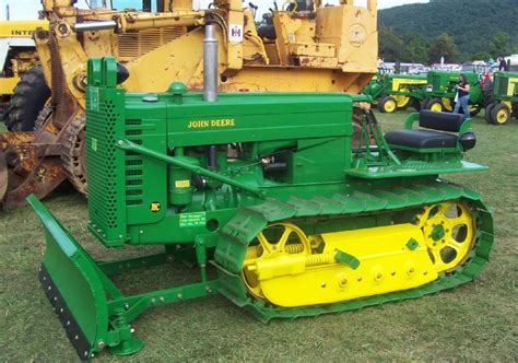 The Model John Deere Dubuque Crawlers Mc And