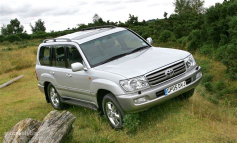 Toyota Land Cruiser Specs Photos