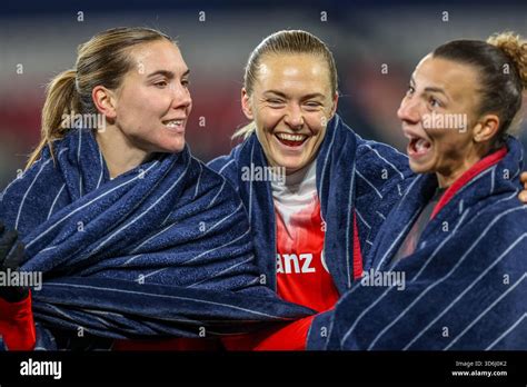 Paris Saint-germain Féminine X Fc Bayern München Munique - FRA, Paris, Paris St. Germain vs FC FC Bayern Munich, Women's Champions ...