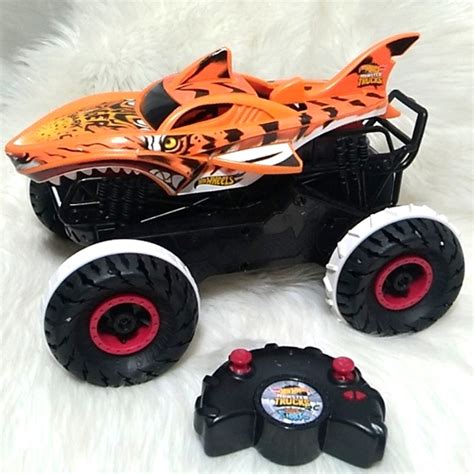Hot Wheels New Bright Toys Big Tiger Shark Hot Wheels Monster Truck W Remote Control Works