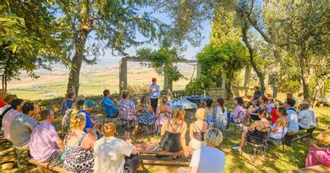 Val D Orcia Cheese And Wine Tasting Tour From Florence Getyourguide