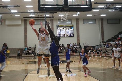 Wayne State Men Erase Double Digit Halftime Deficit To Finish 2 0 In