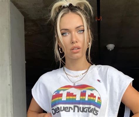 Model Kourtney Kellar Shows Support For The Denver Nuggets