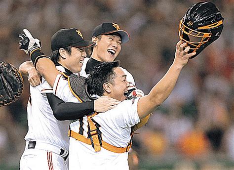 感謝の声続々！ 巨人 サイン 帯電防止処理加工 サイン 阿部慎之助など 坂本勇人 巨人 阿部慎之助など