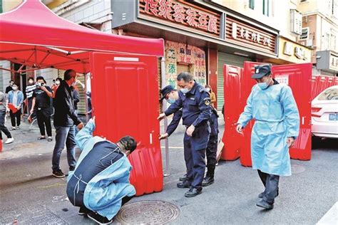 龙华区民治街道樟坑“三区”解封 温暖服务永续 各区动态