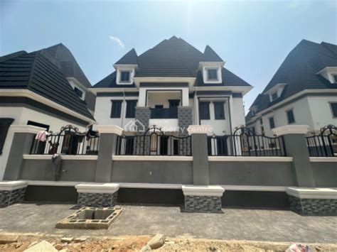 For Sale Luxury Built 7 Bedroom Fully Detached Duplex With 2 Rooms