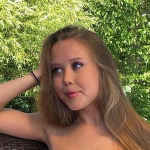 Emily Lynne Aka Theemilylynne Aka Themilylynne Nude Leaks OnlyFans Fapellas