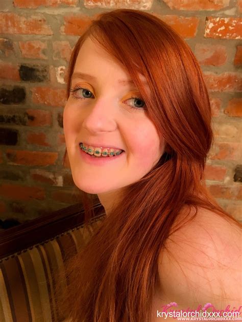 Beautiful Chick Cherry Fae Gets Completely Naked While Posing 16 Photos