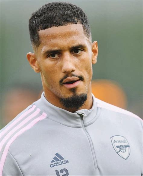 William Saliba Arsenal Arsenal Players Arsenal Fc Brown Hair Blue