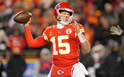 Patrick Mahomes Y Los Chiefs Sufrieron Ante Bengals Pero Est N En El