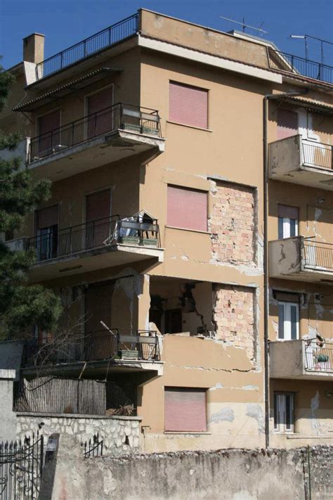 Terremoto Danni Sugli Edifici In Cemento Armato Valore Immobile