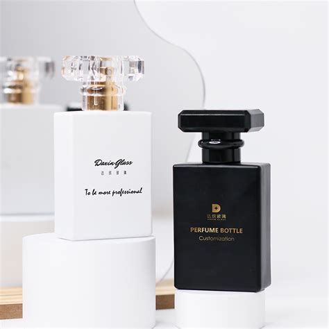 Wholesale Ml Ml Ml Empty Luxury Flat Square Spray Fragrance