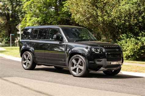 2023 Land Rover Defender 110 V8 review | CarExpert