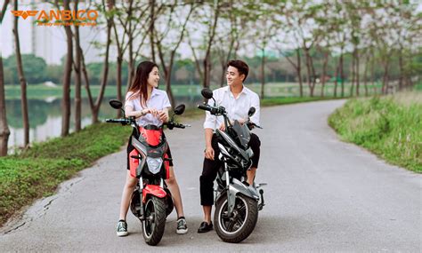 So sánh xe máy 50cc và xe máy điện? Nên mua loại xe nào? - Anbico E-bike